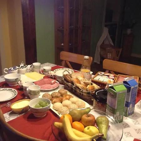 De Kaagse Koe Bed & Breakfast 3*