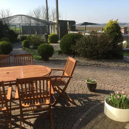 Bed & Breakfast De Kaagse Koe Huigsloot