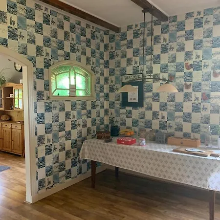 Bed & Breakfast De Kaagse Koe 3*