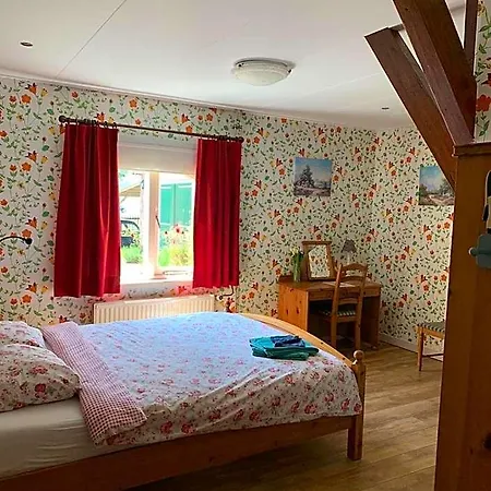 Bed & Breakfast De Kaagse Koe