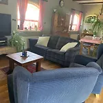 Bed & Breakfast De Kaagse Koe 3*